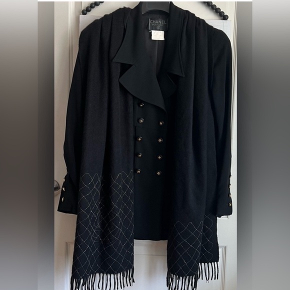 CHANEL Jackets & Blazers - CHANEL Vintage Black Blazer Jacket Coat 44 Large 18 Gold Buttons Silk 96P EUC
